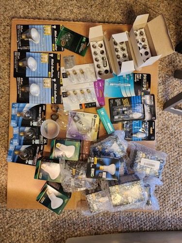 Huge variety pack lightbulbs - pack,