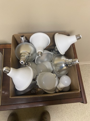 Assorted light bulbs lot - bulbs,